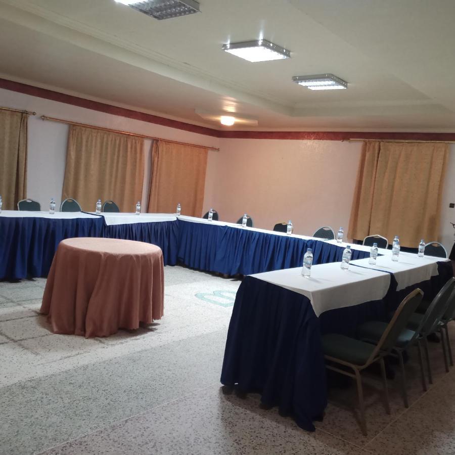 Heartland Hotel Кигали Экстерьер фото