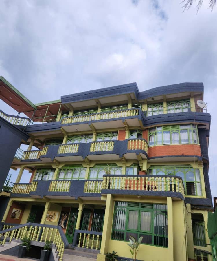 Heartland Hotel Кигали Экстерьер фото